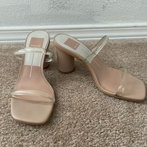 GENTLY WORN DOLCE VITA NOLES HEEL SIZE 6